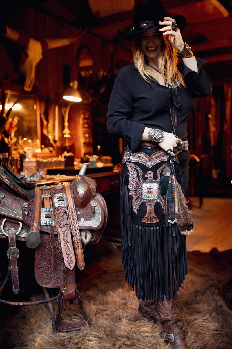 Black Bay Apache Eagle Bag with Navajo Conchos