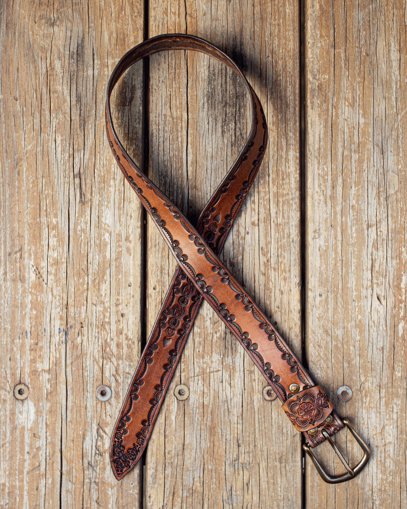 hand_tooled_leather_belt_brass_buckle